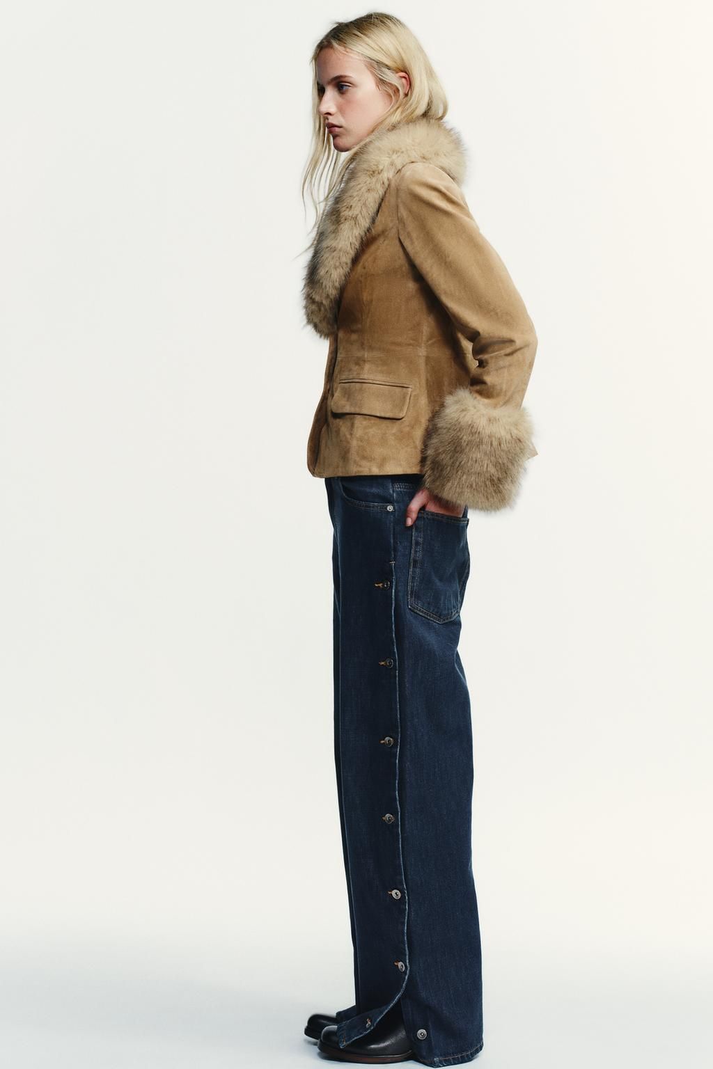 Izara Suede Coat